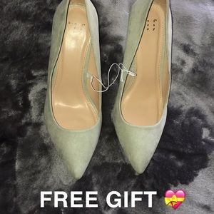 BRAND NEW mint green suede pumps